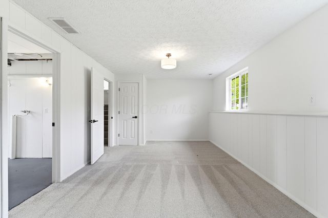 8669 Ripton Drive, Powell, OH 43065