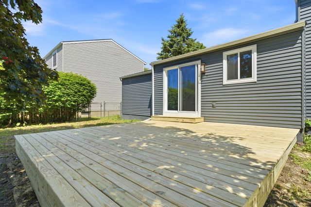 8669 Ripton Drive, Powell, OH 43065