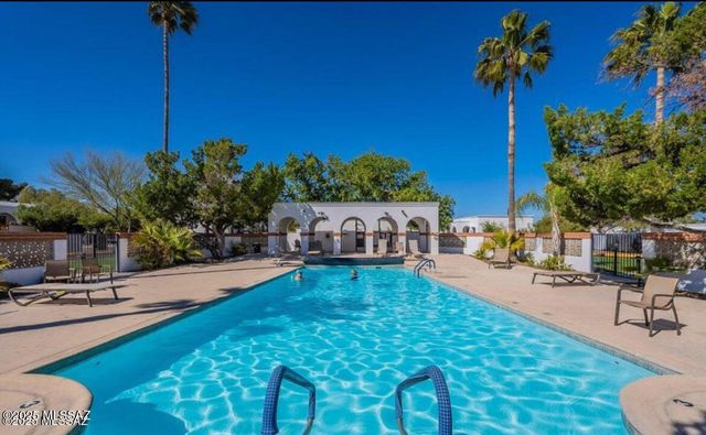 277C S Paseo Pena, Green Valley, AZ 85614