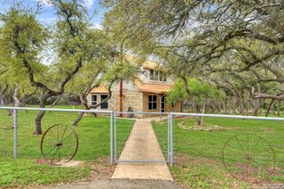100 Cherokee, Blanco, TX 78606
