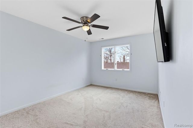 253 Pinewood Circle, Plymouth, MI 48170