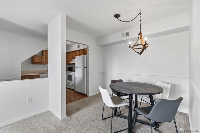 253 Pinewood Circle, Plymouth, MI 48170