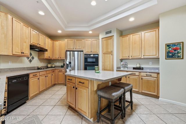 20802 N GRAYHAWK Drive 1016, Scottsdale, AZ 85255
