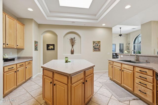20802 N GRAYHAWK Drive 1016, Scottsdale, AZ 85255