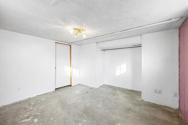 8601 E 114th Terrace, Kansas City, MO 64134