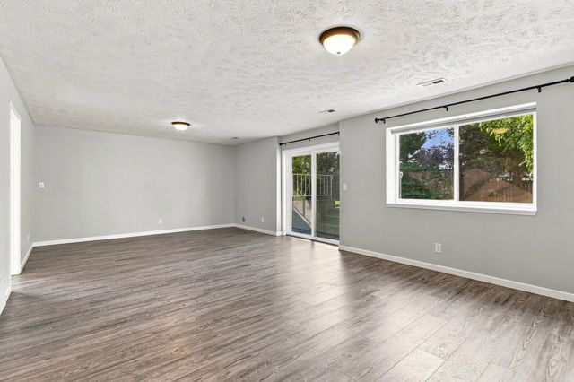 12118 E 37th Ct, Spokane Valley, WA 99206