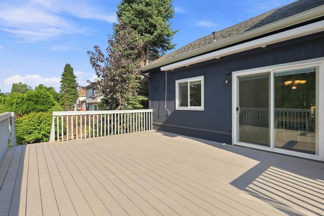 12118 E 37th Ct, Spokane Valley, WA 99206