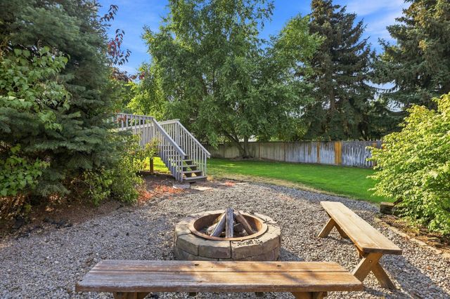 12118 E 37th Ct, Spokane Valley, WA 99206