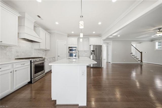 4413 Taylor PL, Virginia Beach, VA 23455