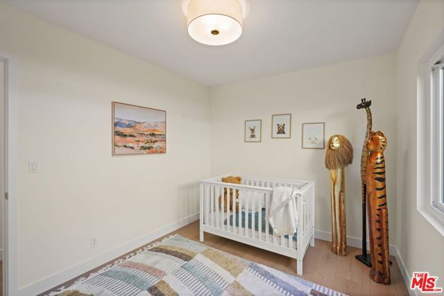 13111 Magnolia Boulevard, Sherman Oaks, CA 91423