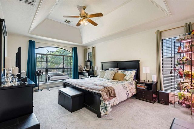 2906 NE Mesa Verde Rd, Lawton, OK 73507