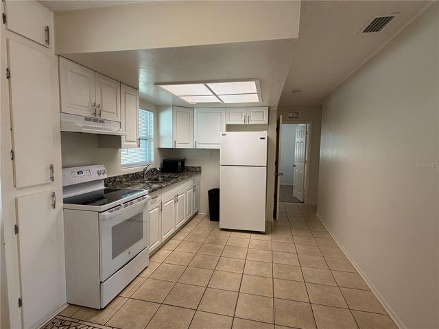 817 MARGO STREET, Tarpon Springs, FL 34689