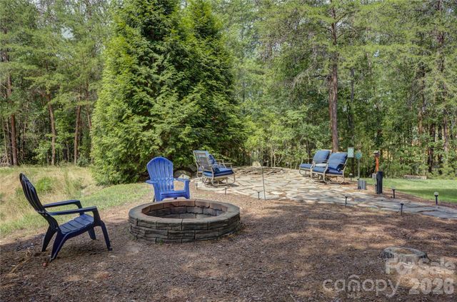 9609 Spurwig Court, Charlotte, NC 28278