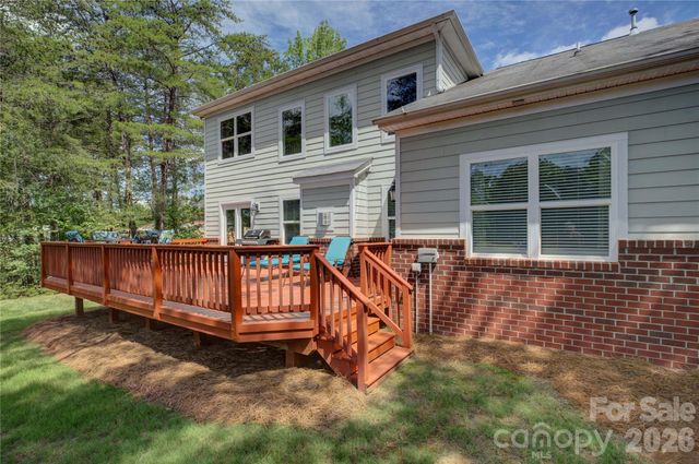 9609 Spurwig Court, Charlotte, NC 28278