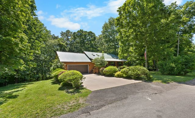 123 Hidden Trl, Dover, TN 37058
