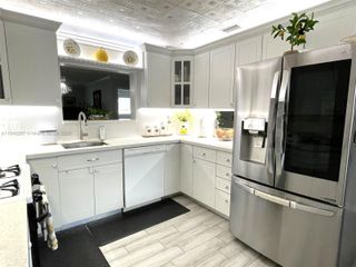 5900 NW 17th Pl 209, Sunrise, FL 33313
