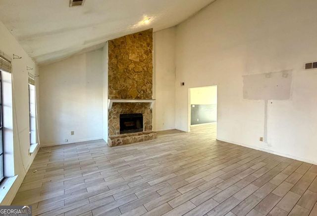 1201 Dickens Road NW, Lilburn, GA 30047