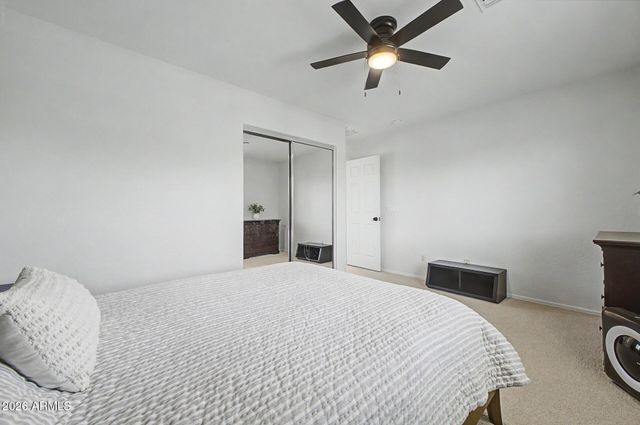 1718 E IRIS Drive, Chandler, AZ 85286