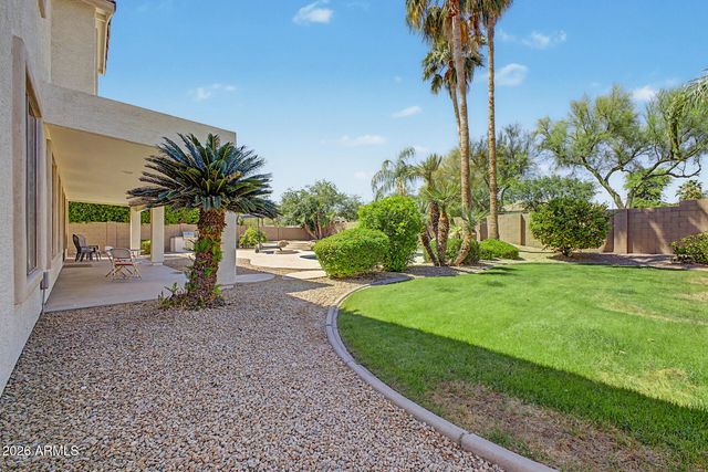 1718 E IRIS Drive, Chandler, AZ 85286