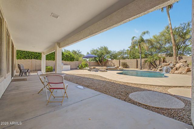 1718 E IRIS Drive, Chandler, AZ 85286