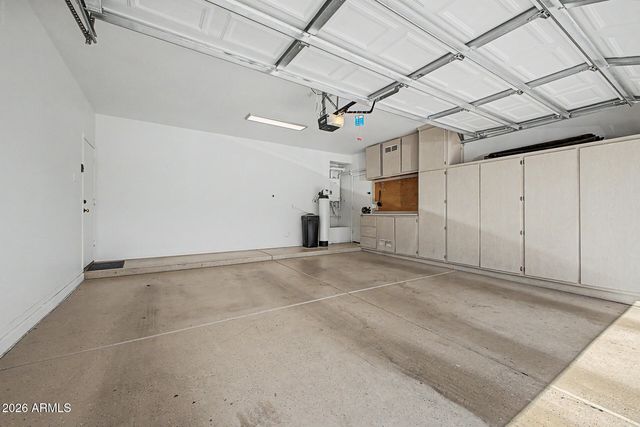 1718 E IRIS Drive, Chandler, AZ 85286