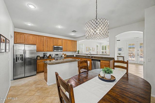 1718 E IRIS Drive, Chandler, AZ 85286