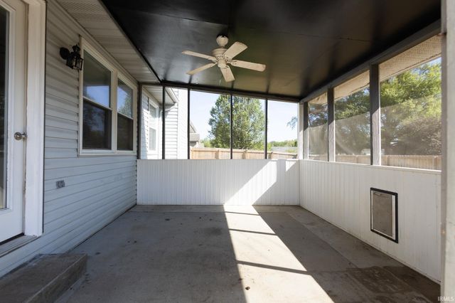 5066 Arches Drive, Newburgh, IN 47630