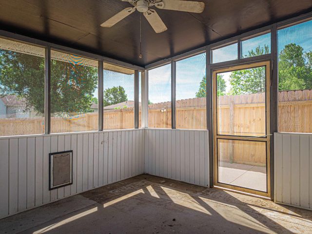 5066 Arches Drive, Newburgh, IN 47630