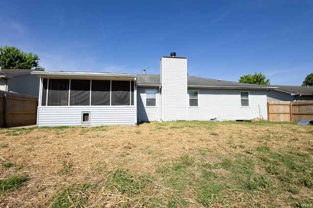 5066 Arches Drive, Newburgh, IN 47630