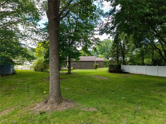 478 Bicksler Drive, Wadsworth, OH 44281