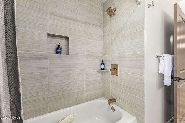 2901 E LAS ROCAS Drive, Phoenix, AZ 85028