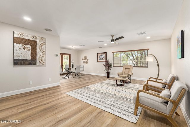 2901 E LAS ROCAS Drive, Phoenix, AZ 85028