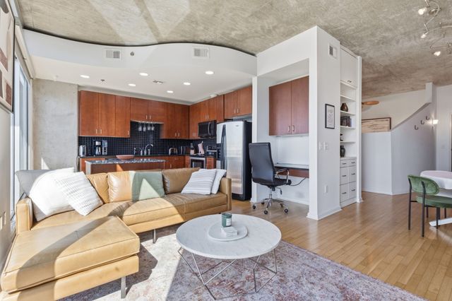 415 Church St Apt 1306, Nashville, TN 37219