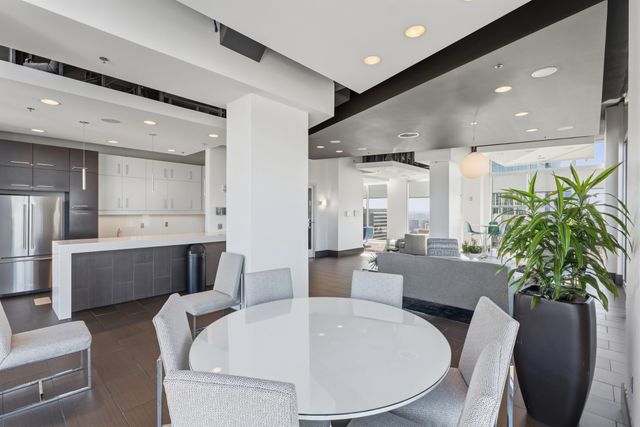415 Church St Apt 1306, Nashville, TN 37219