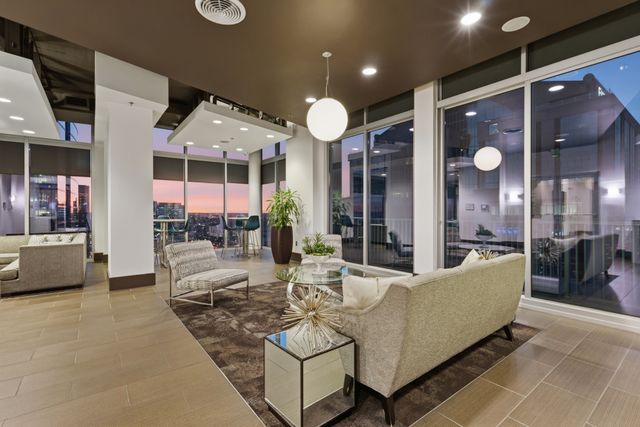 415 Church St Apt 1306, Nashville, TN 37219
