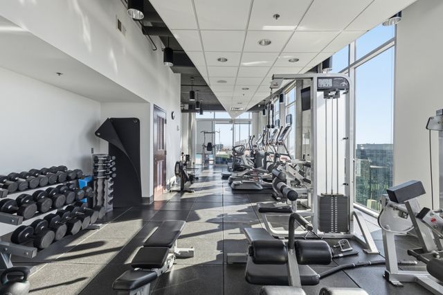 415 Church St Apt 1306, Nashville, TN 37219