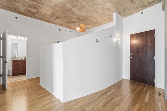 415 Church St Apt 1306, Nashville, TN 37219