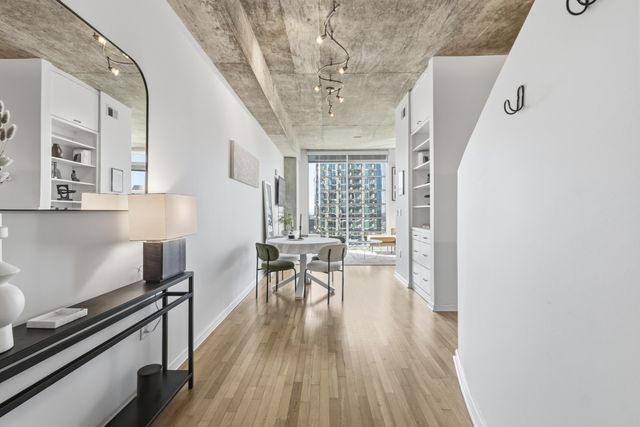 415 Church St Apt 1306, Nashville, TN 37219