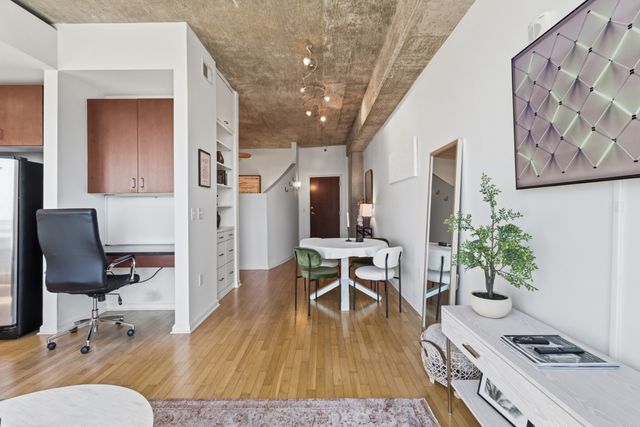415 Church St Apt 1306, Nashville, TN 37219