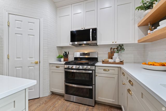 9877 N OXFORD CT, Highland, UT 84003