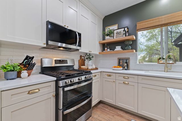 9877 N OXFORD CT, Highland, UT 84003