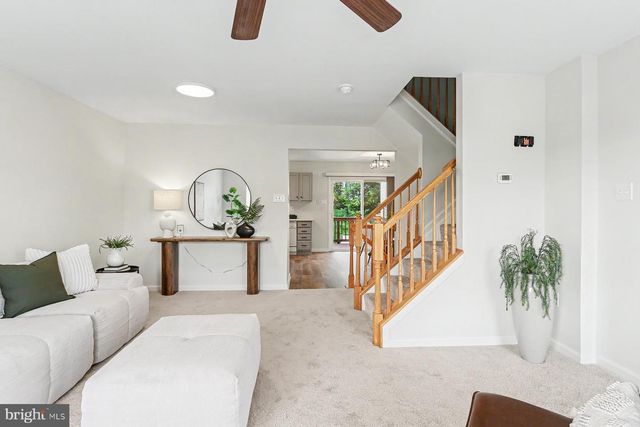 264 COUNTRY RIDGE DR, Red Lion, PA 17356