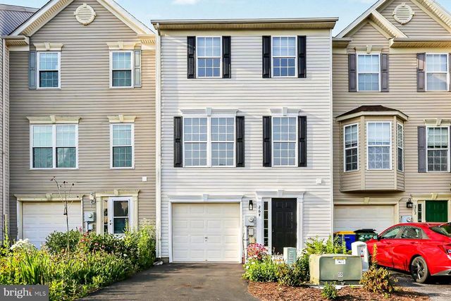 264 COUNTRY RIDGE DR, Red Lion, PA 17356