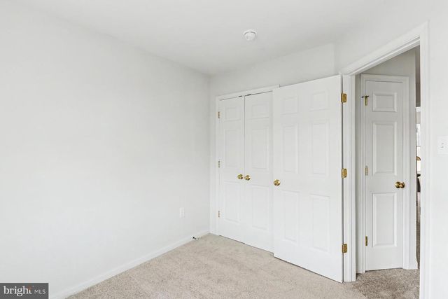 264 COUNTRY RIDGE DR, Red Lion, PA 17356
