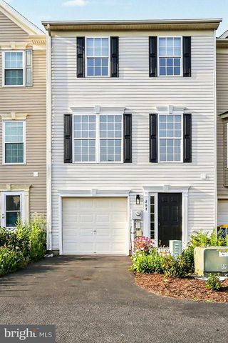 264 COUNTRY RIDGE DR, Red Lion, PA 17356