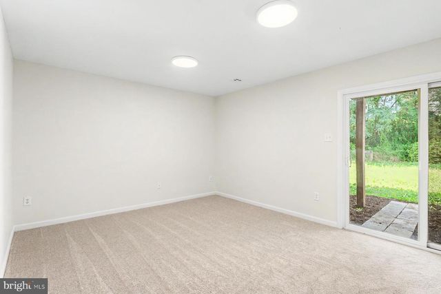 264 COUNTRY RIDGE DR, Red Lion, PA 17356