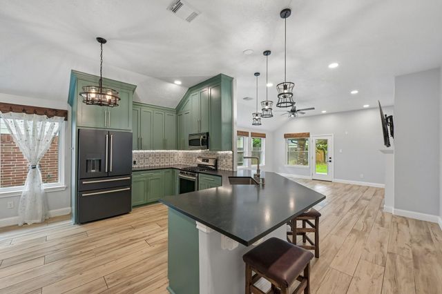 15410 Redbud Berry Way, Cypress, TX 77433