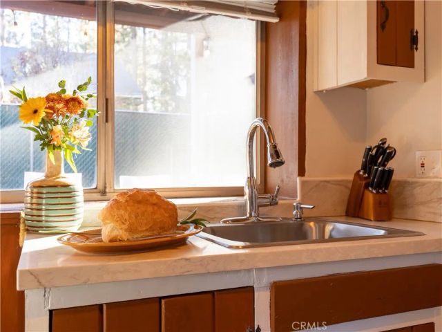 626 Elysian Boulevard, Big Bear City, CA 92314