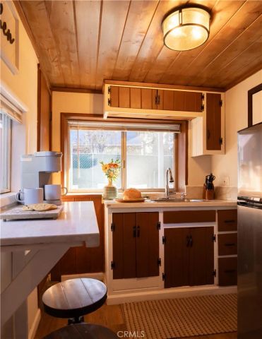626 Elysian Boulevard, Big Bear City, CA 92314
