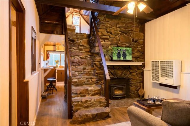 626 Elysian Boulevard, Big Bear City, CA 92314